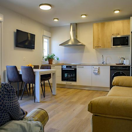 Apartamentos El Puente Covarrubias Exteriör bild